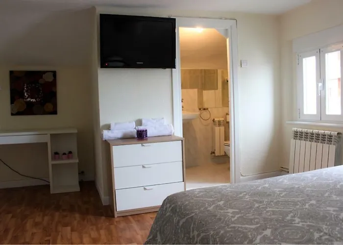 Floren Nocleg ze śniadaniem Castro Urdiales