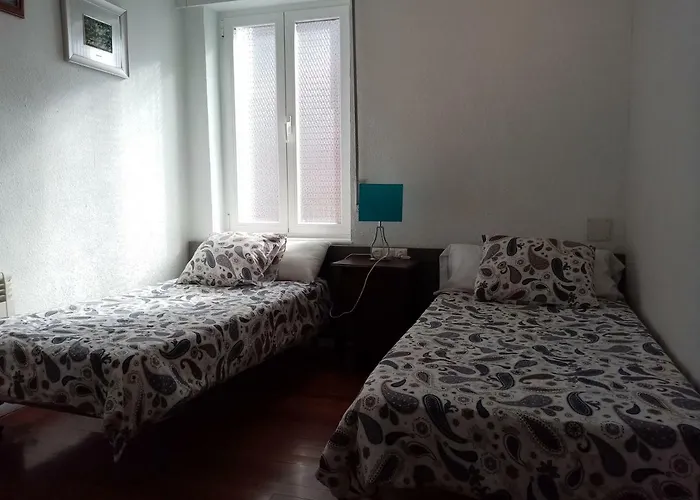 Floren Nocleg ze śniadaniem Castro Urdiales